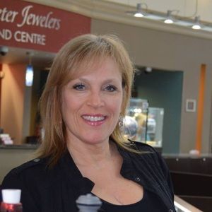 Meet your Posher, Pamela